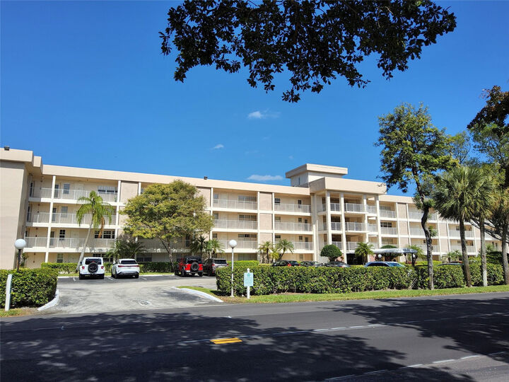 Property Photo:  3151 S Palm Aire Drive 301  FL 33069 