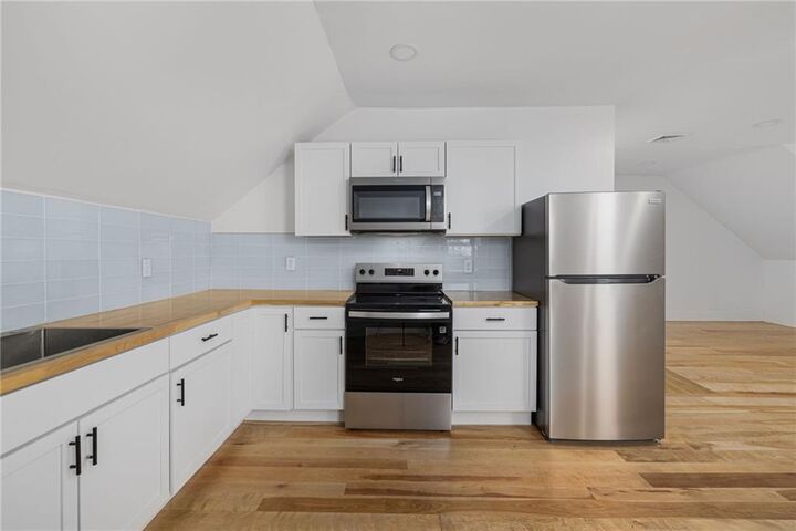 Property Photo:  30 Cypress Street 3  RI 02906 