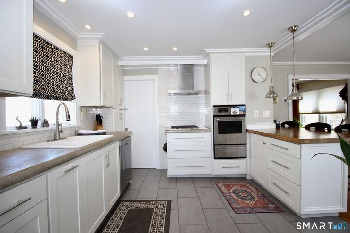 Property Photo:  25 Center Terrace  CT 06906 