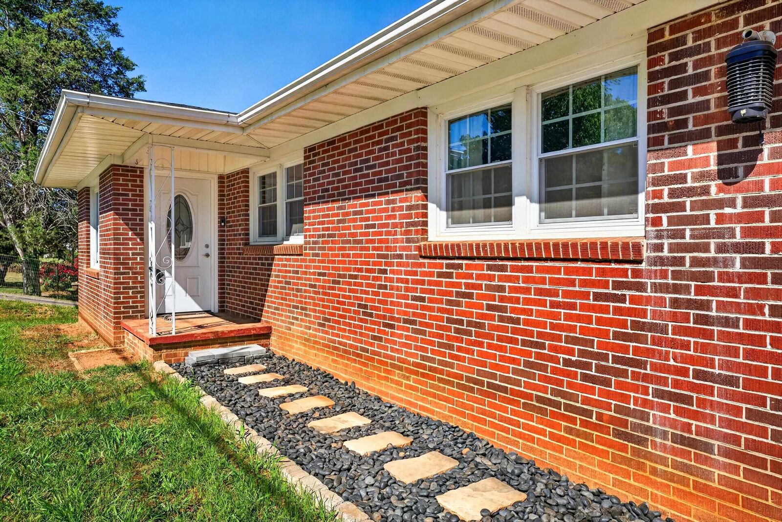 Property Photo:  4853 S Main Street  SC 29330 