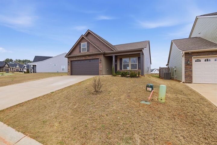 Property Photo: 1161 Wanley Way SC 29316