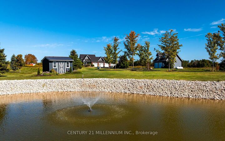 Photo de la propriété:  395115 County Road 12 Road  ON L9W 0N4 