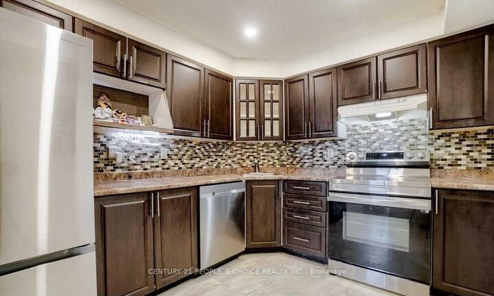 Property Photo:  41 Markbrook Lane 411  ON M9V 5E6 