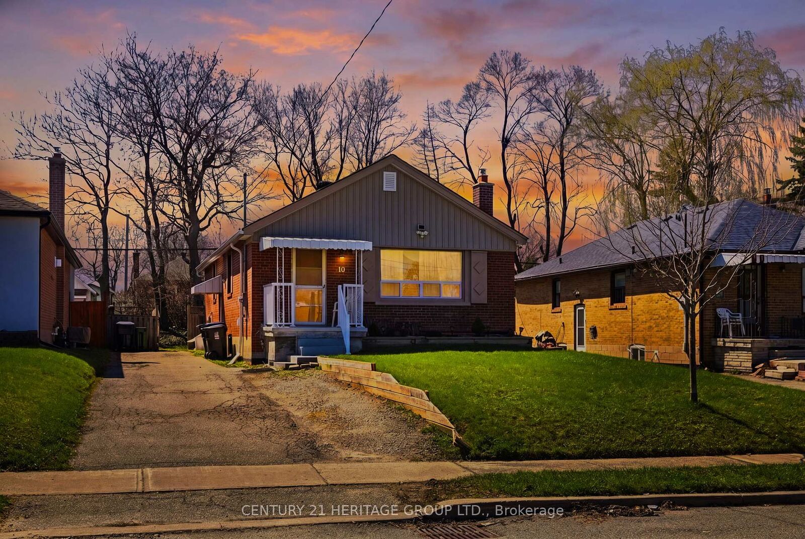 Photo de la propriété:  10 Garthwood Drive  ON M1K 2J5 