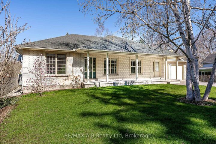 Property Photo: 466 Water Street S ON N4X 1A1