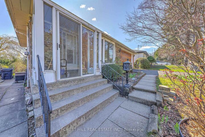 Property Photo:  63 Hopperton Drive  ON M2L 2S7 