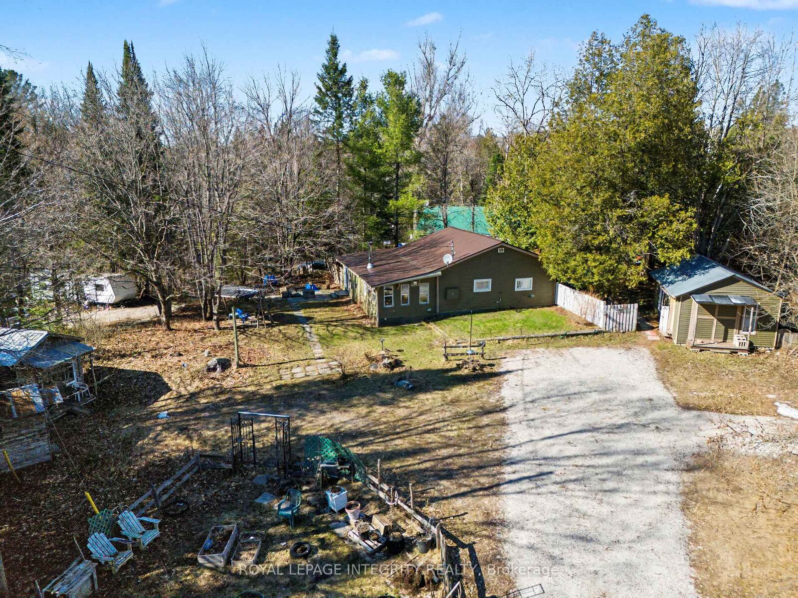 Property Photo: 176 Clyde Lane ON K0G 1K0