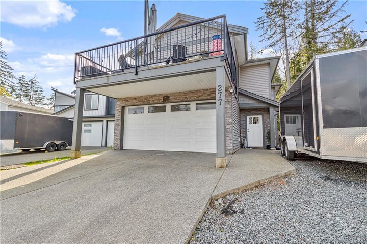 Property Photo:  277 Westwood Rd  BC V9R 6S4 