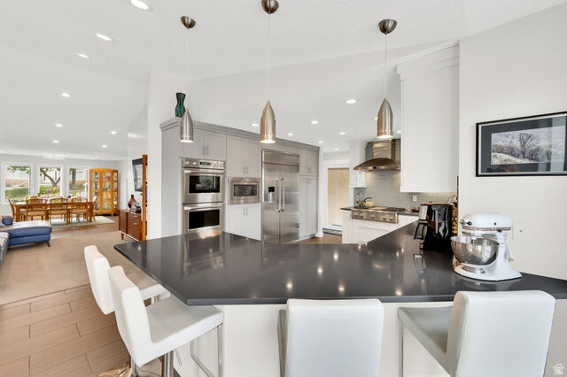 Property Photo: 1506 S Lakeview Dr UT 84010
