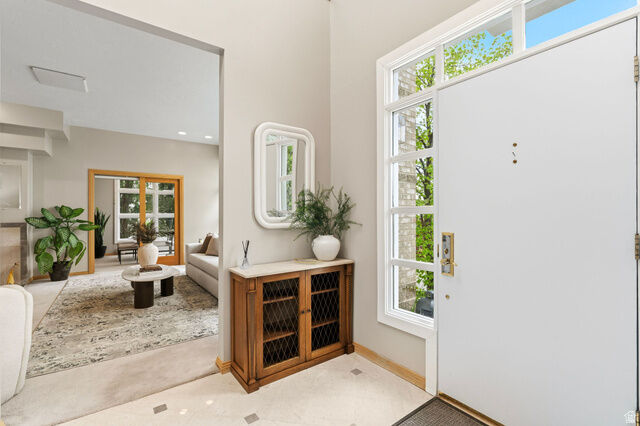 Property Photo:  2457 S Scenic Dr  UT 84109 