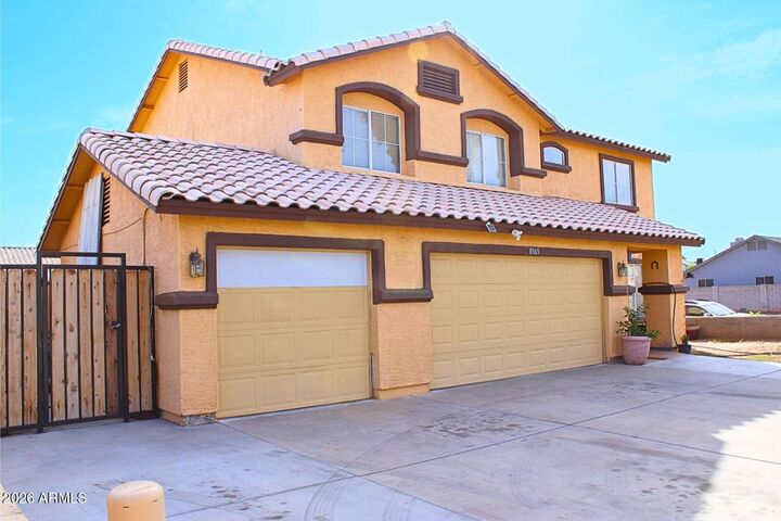 Property Photo:  8565 W Monte Vista Road  AZ 85037 