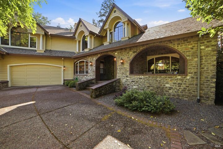 Property Photo:  4818 Keiran Court  CA 95405 