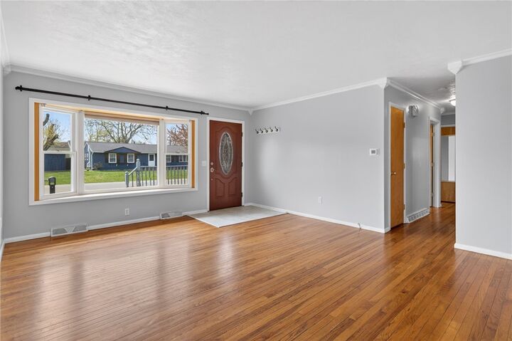 Property Photo:  813 Lamont Circle  NY 13045 