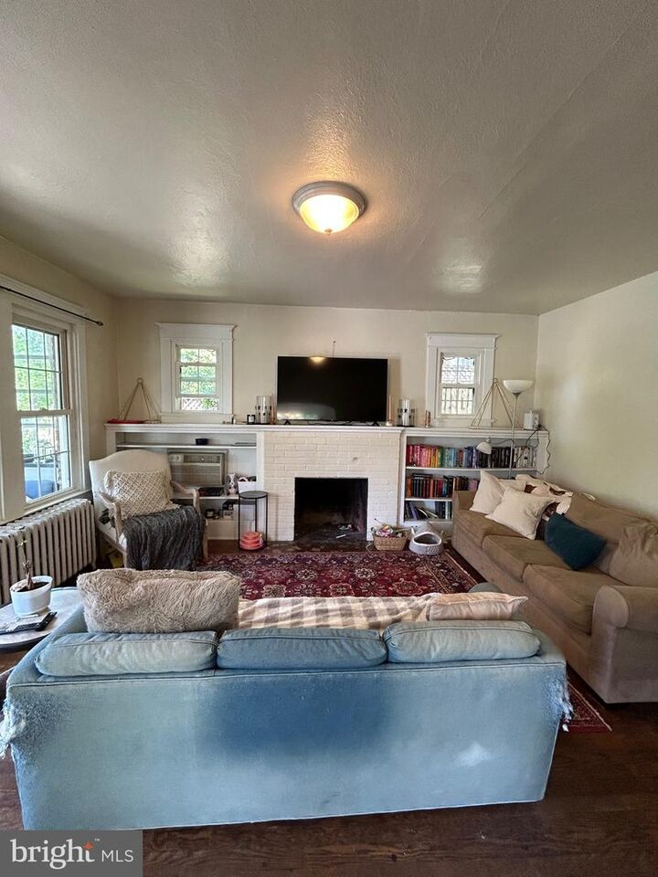 Property Photo: 1301 N Kirkwood VA 22201