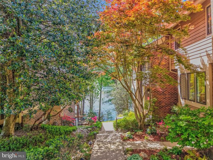 Property Photo:  11024 Thrush Ridge Road  VA 20191 