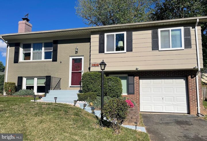 Property Photo:  13626 Greenwood Drive  VA 22193 