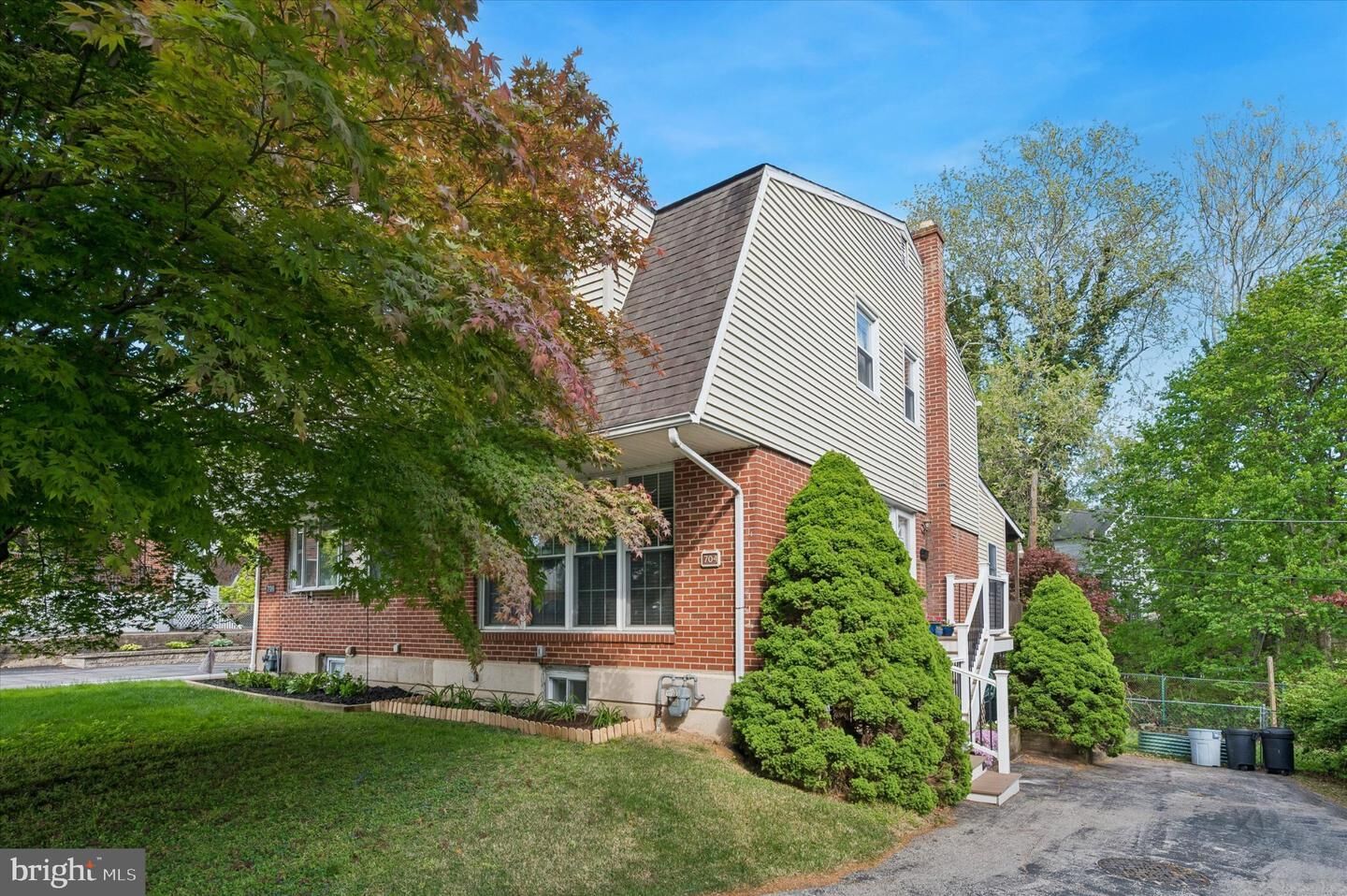 Property Photo:  704 Swarthmorewood Lane  PA 19081 