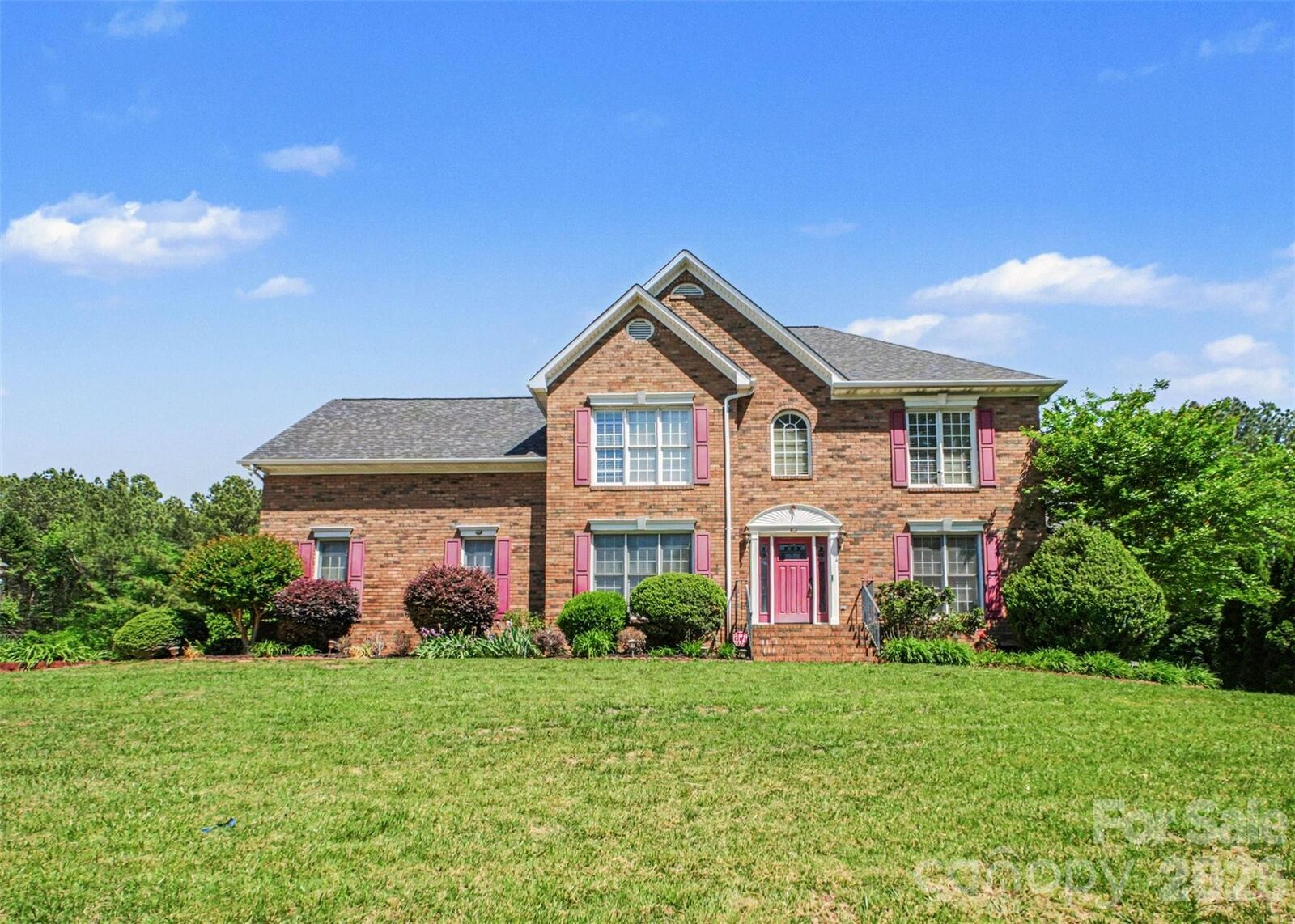 Property Photo:  6021 Havencrest Court NW  NC 28027 