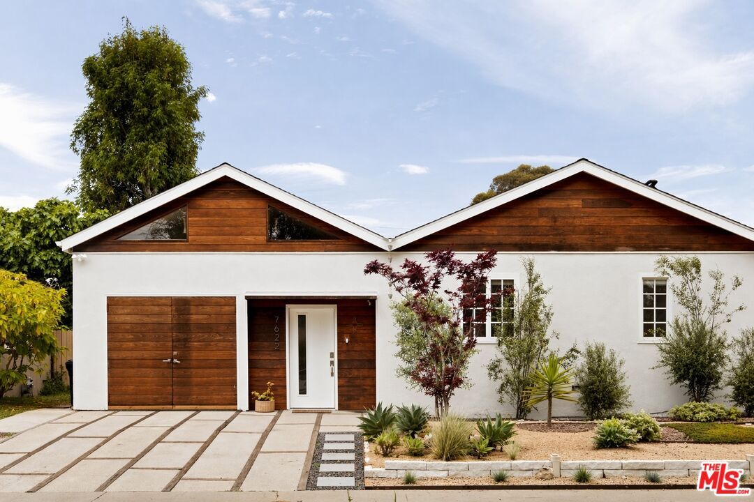 Property Photo:  7622 Goddard Ave  CA 90045 