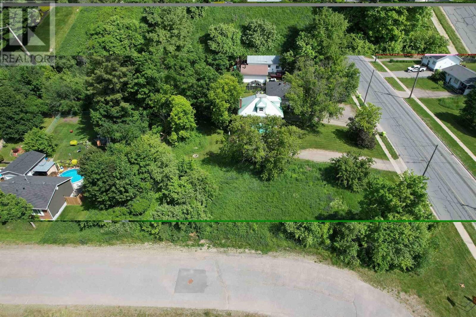 Property Photo:  1051 Peoples Rd  ON P6C 3W3 
