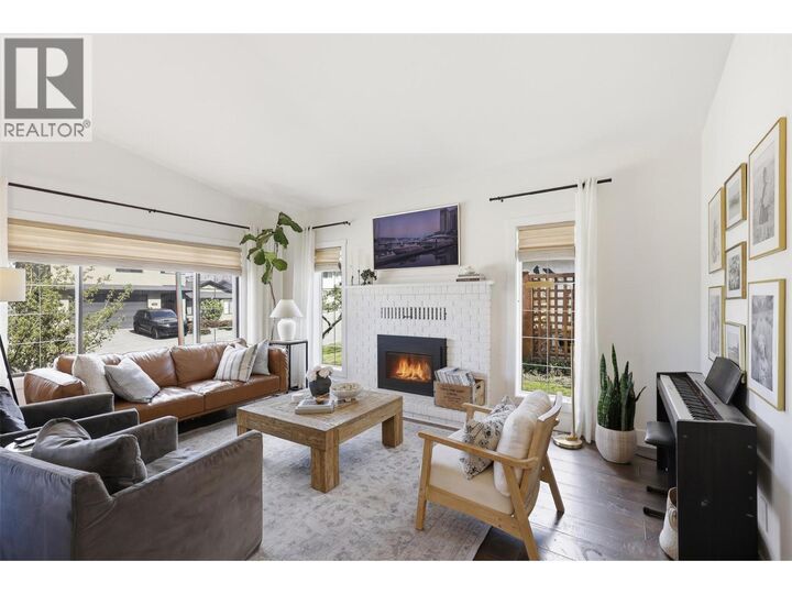 Property Photo:  1540 Adams Avenue  BC V2E 2H8 