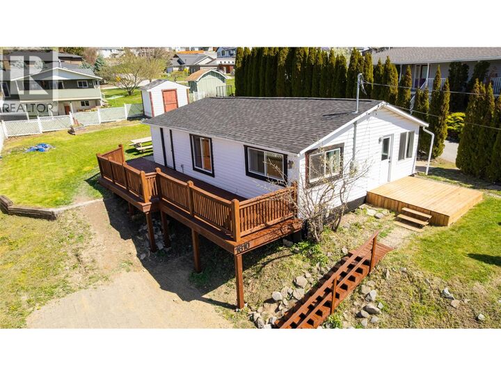 Property Photo:  1610 Murdoch Street  BC V0B 1G5 