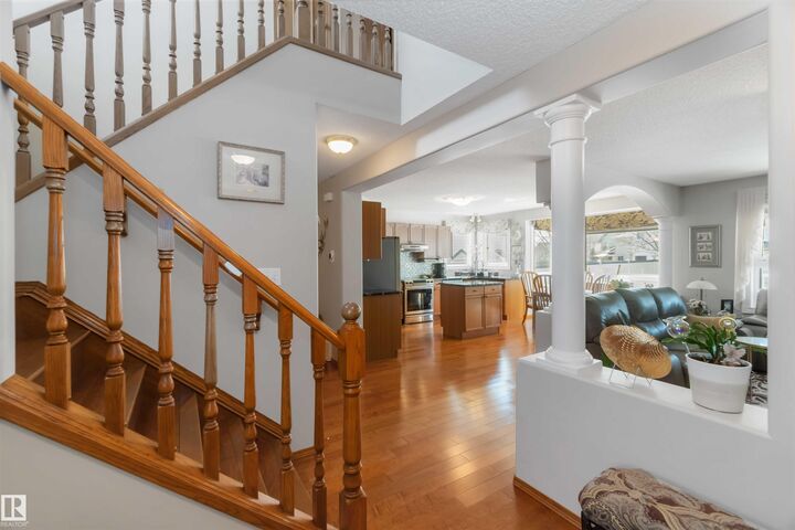 Photo de la propriété:  17224 83 Street NW  AB T5Z 3M2 