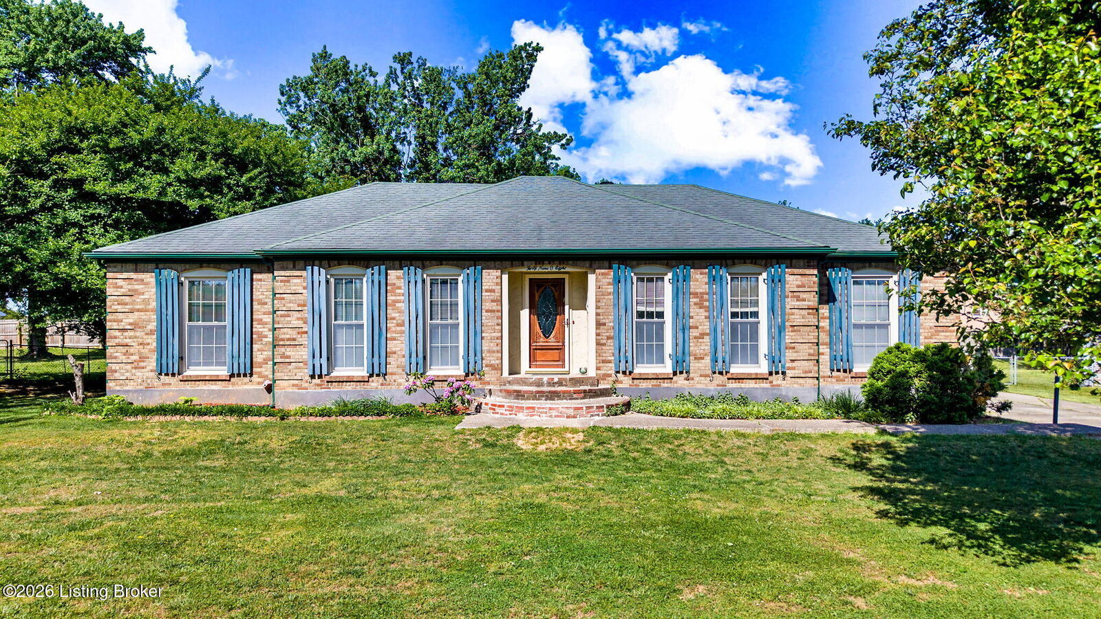 Property Photo: 4908 Jerry Dr KY 40165