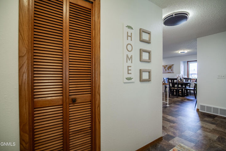 Property Photo:  3088 Manchester Street  ND 58504 