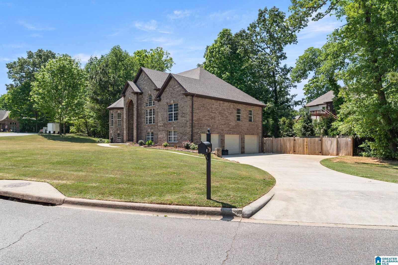 Property Photo: 133 Deer Chase Drive AL 35043