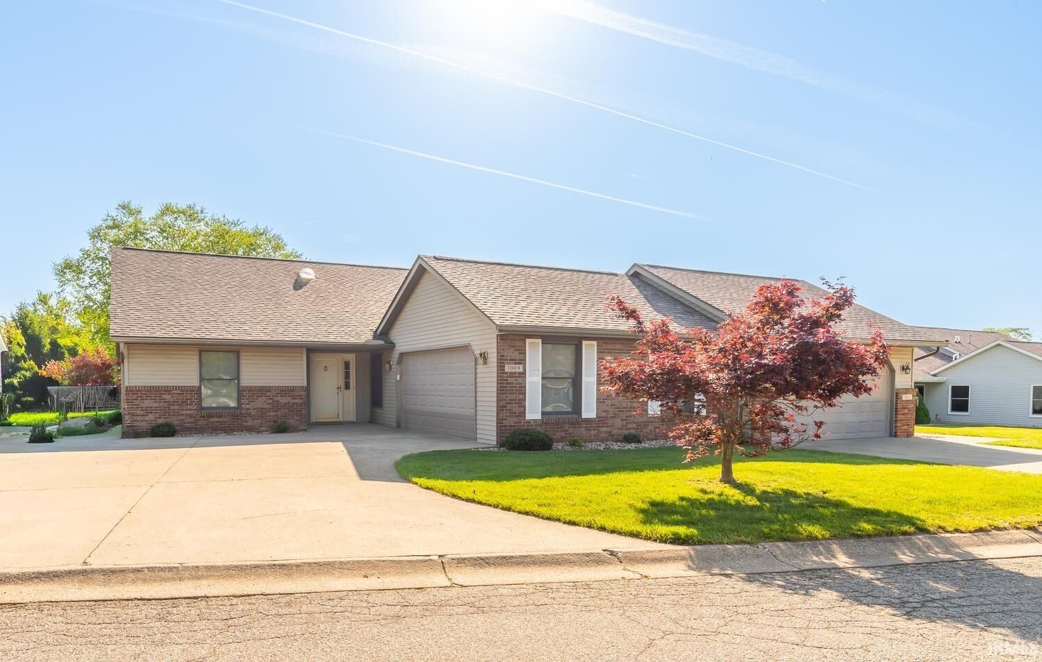 Property Photo:  1009 E Sherbrooke Drive  IN 47401 