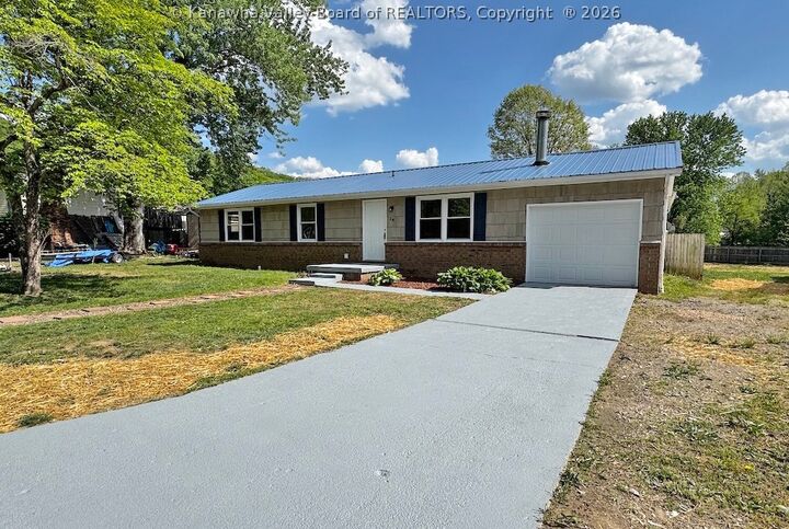 Property Photo:  34 Pinewood Circle  WV 25177 