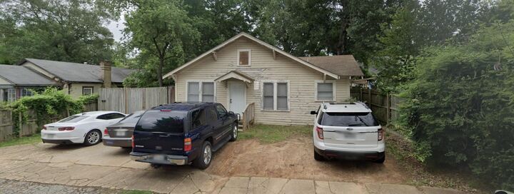 Property Photo:  106 Fifth Ave  TX 75601 