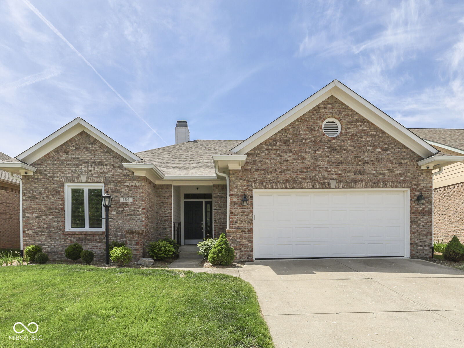 Property Photo:  664 Vandyke Way  IN 46142 