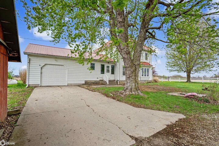 Property Photo:  6597 188th Street  IA 52650 