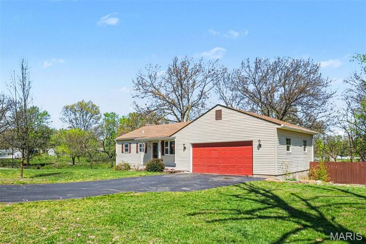 Property Photo:  915 Coronet Drive  MO 63011 