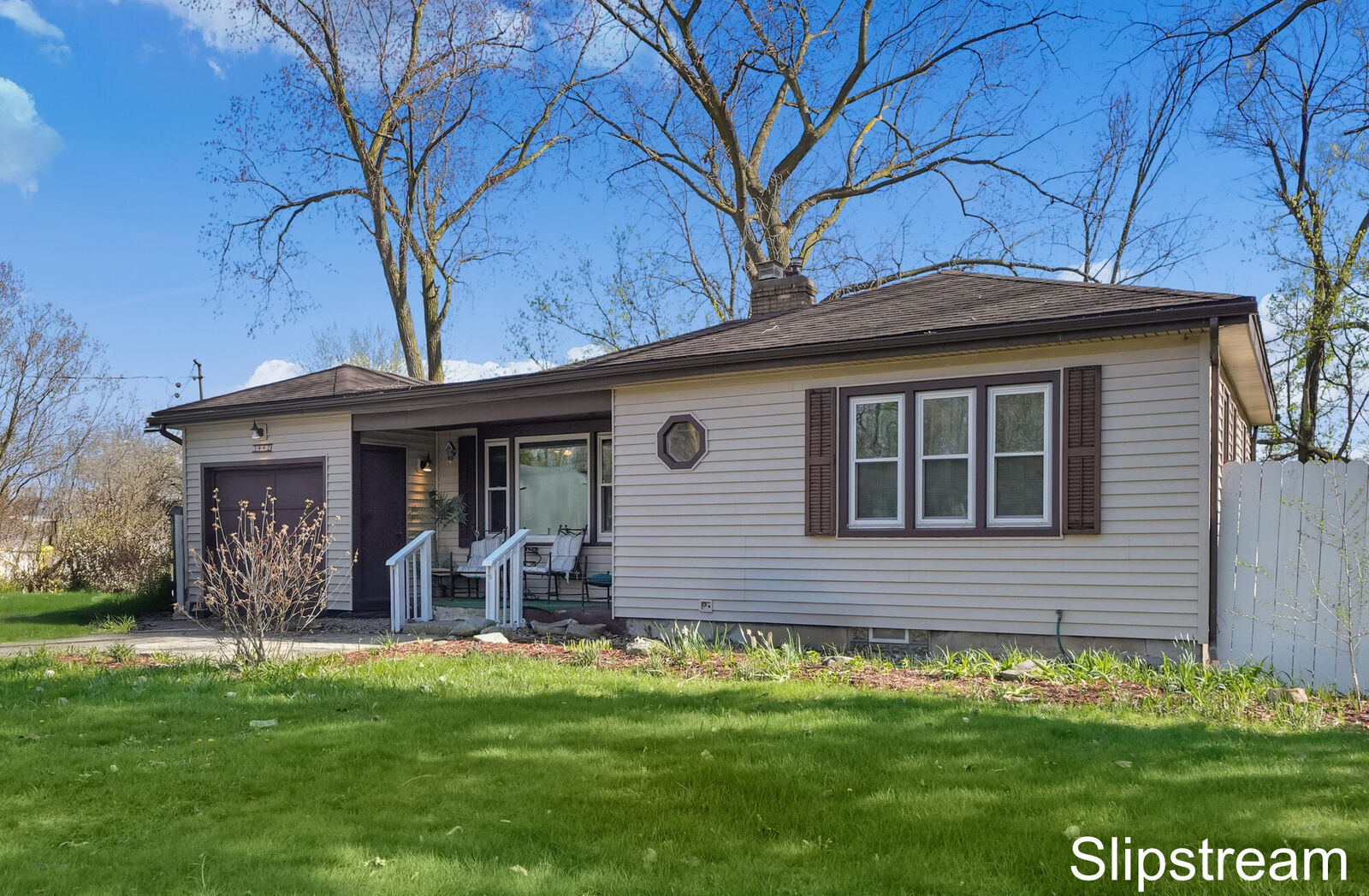 Property Photo:  1442 Kendall Street SE  MI 49508 