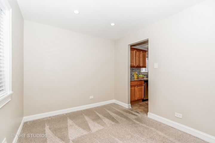 Property Photo:  9119 Lincoln Court 101  IL 60462 