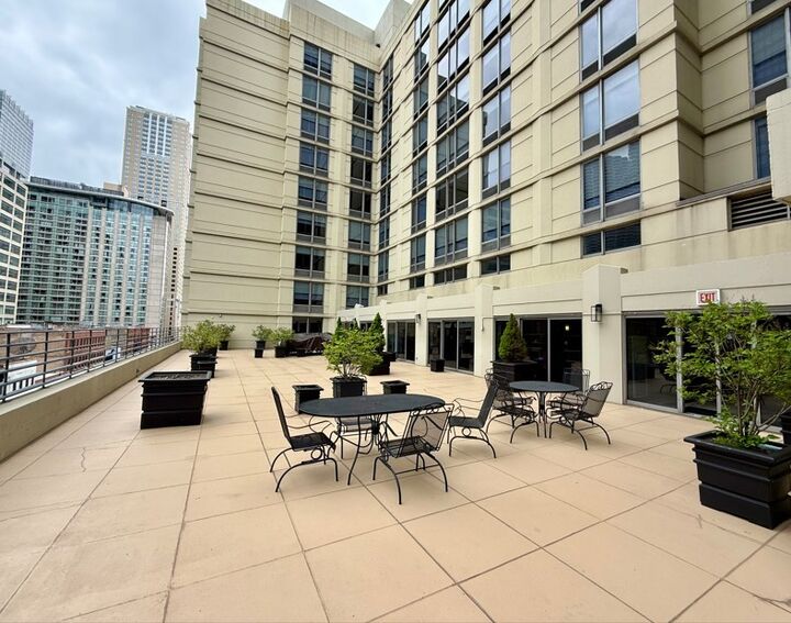 Property Photo:  440 N Wabash Avenue 1008  IL 60611 