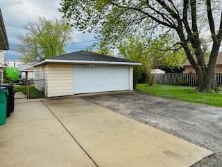 Property Photo:  7800 S 78th Court  IL 60455 
