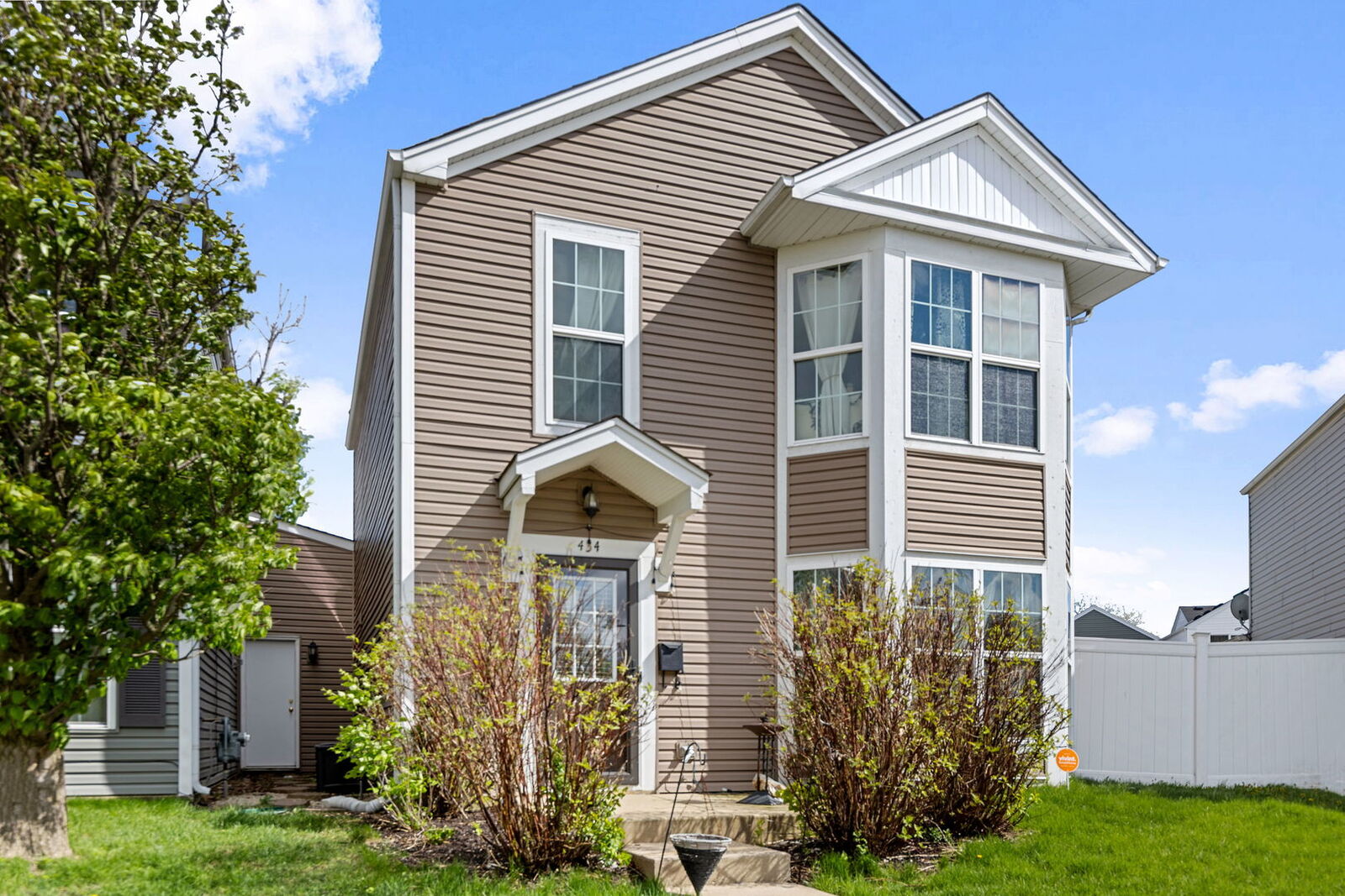 Property Photo:  434 Victoria Circle  IL 60466 