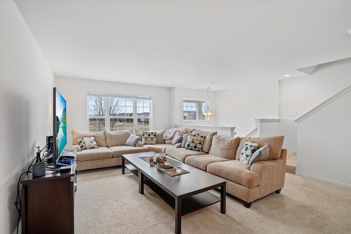 Property Photo:  1813 Spinnaker Street  IL 60140 