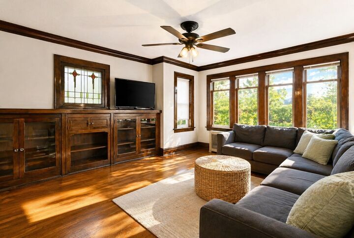 Property Photo:  6306 W Holbrook Street  IL 60646 
