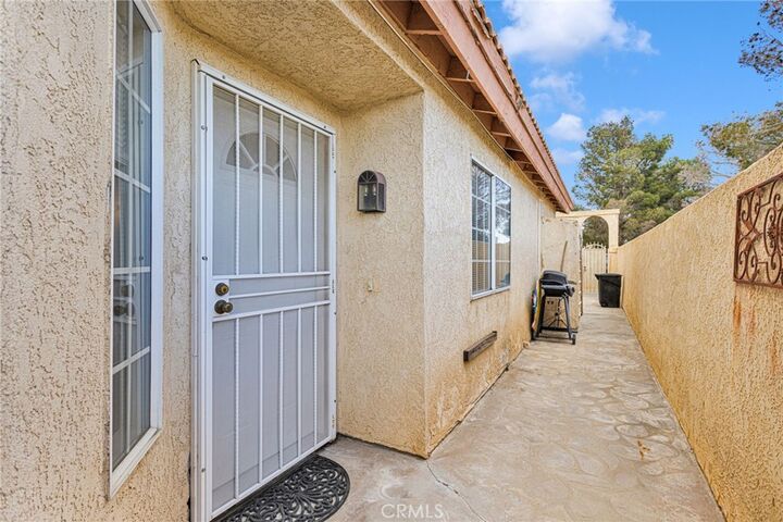 Property Photo:  11496 Nautical 17  CA 92342 