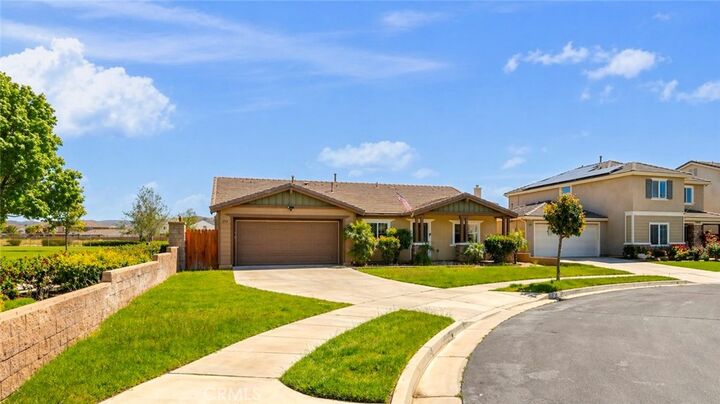 Property Photo:  279 Alverstone  CA 92543 