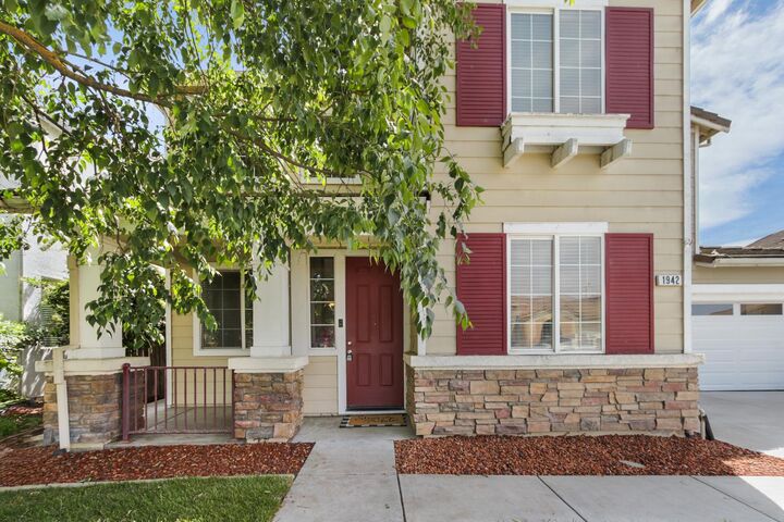Property Photo:  1942 Hecke Drive  CA 95776 
