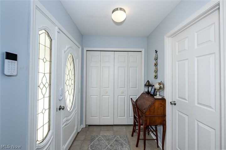 Property Photo:  923 Elizabeth Court  OH 44221 