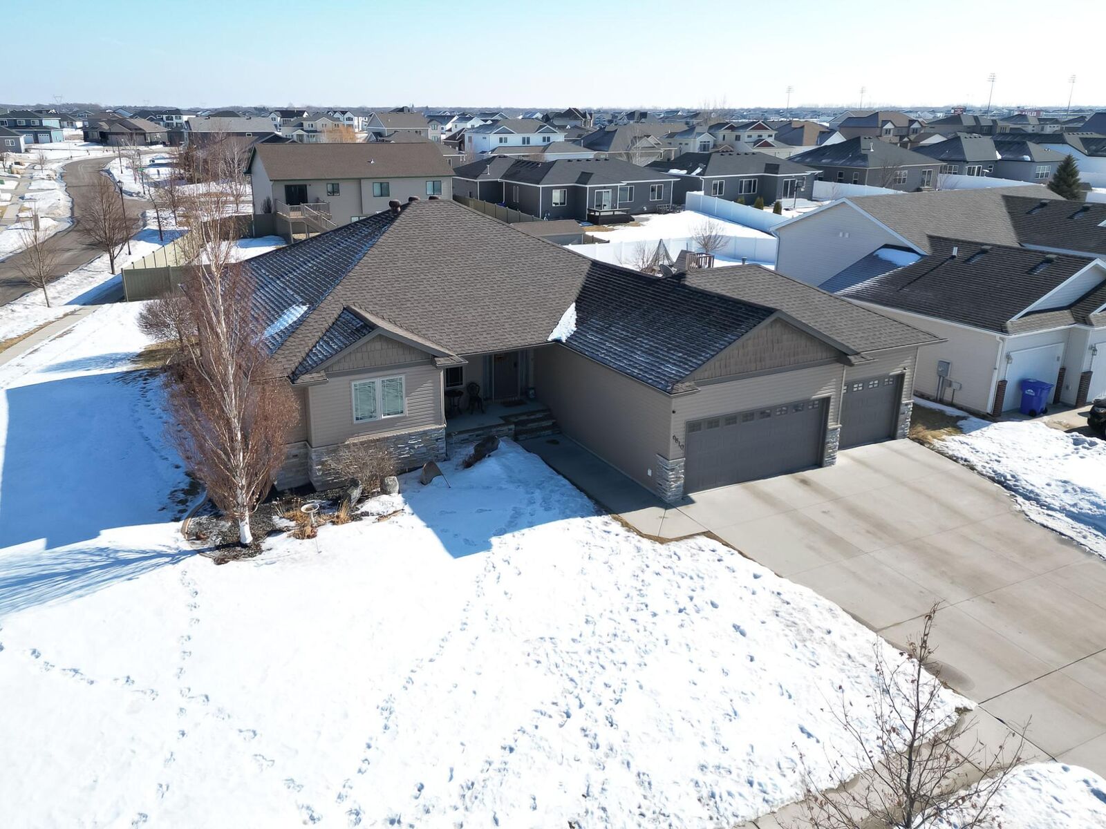 Property Photo:  6810 24 Street S  ND 58104 