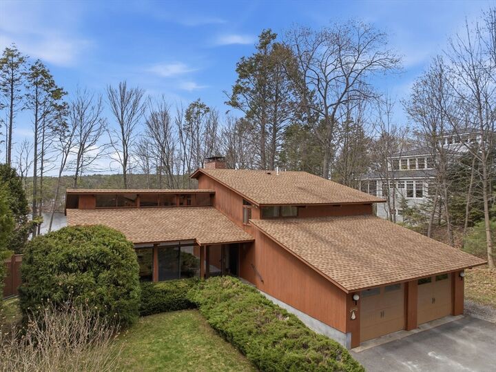 Property Photo:  72 Warren Ave  MA 01451 