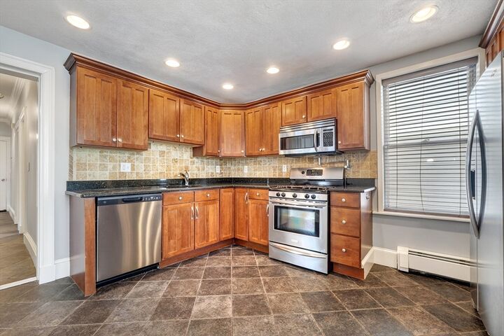 Property Photo:  365 Savin Hill Ave 2  MA 02125 